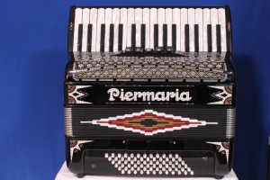 Piermaria 202 BK 34 M Muziekhandel Kees van Willigen Barneveld Piermaria Rossini Accordeon.JPG